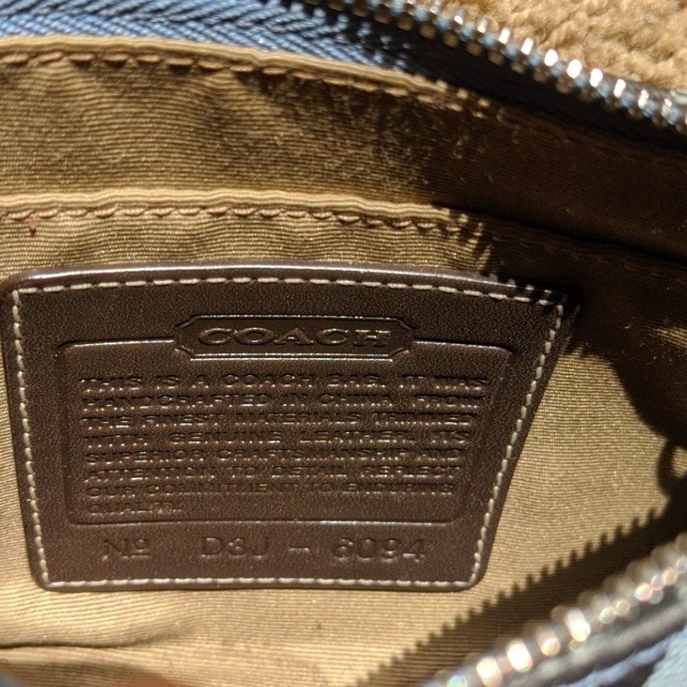 Coach - Picture 3 of 4